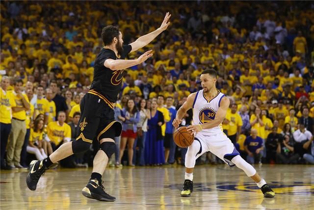 格林26+11火箭力克骑士5连胜 鹈鹕大胜开拓者