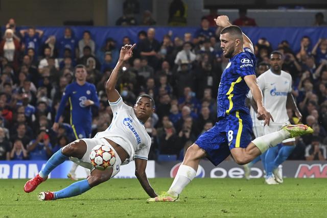 湖人官宣签回21岁前锋 夏季联赛场均4分3篮板